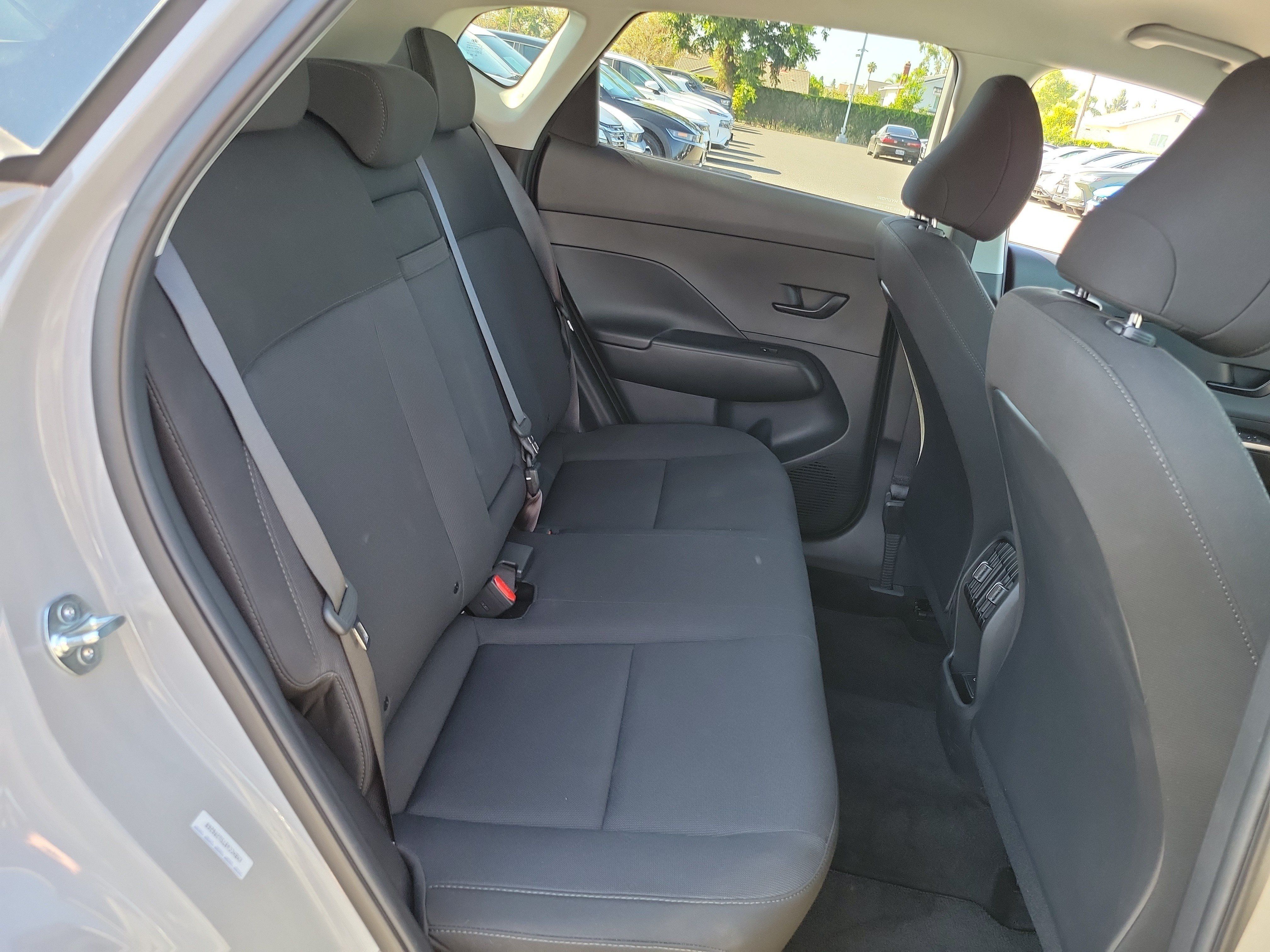 Certified 2025 Hyundai Kona SEL AWD/4WD image 24