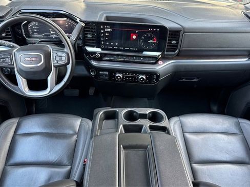 Used 2025 GMC Sierra 1500 SLT image 15