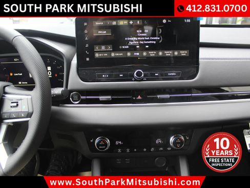 New 2025 Mitsubishi Outlander SE image 20