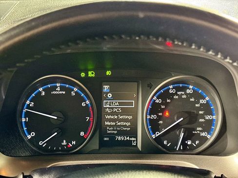 Used 2017 Toyota RAV4 XLE image 14