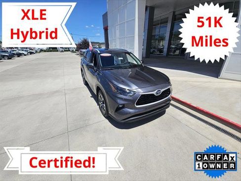 Certified 2024 Toyota Highlander XLE AWD/4WD image 1