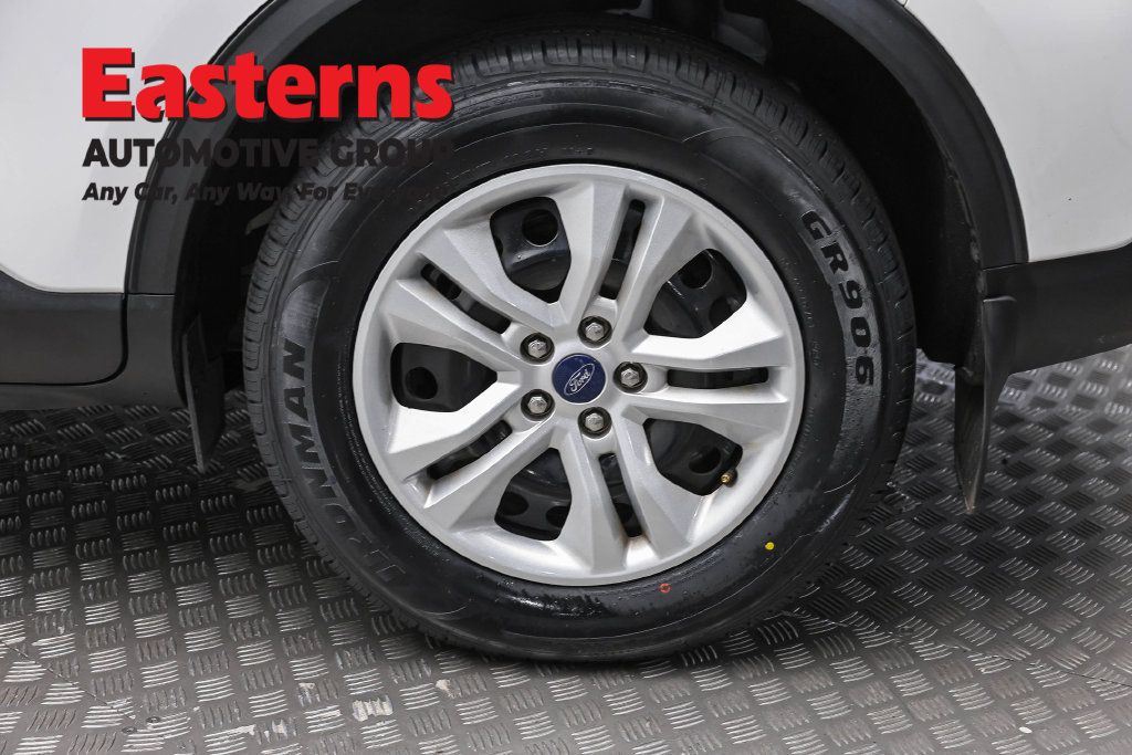 Used 2022 Ford Escape S AWD/4WD image 10