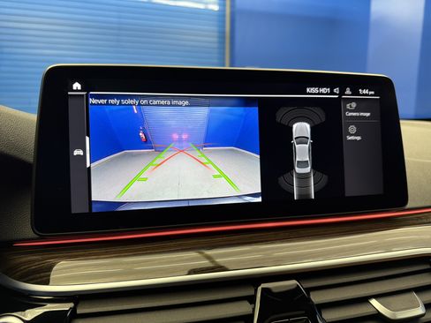 Used 2023 BMW 530i xDrive image 21