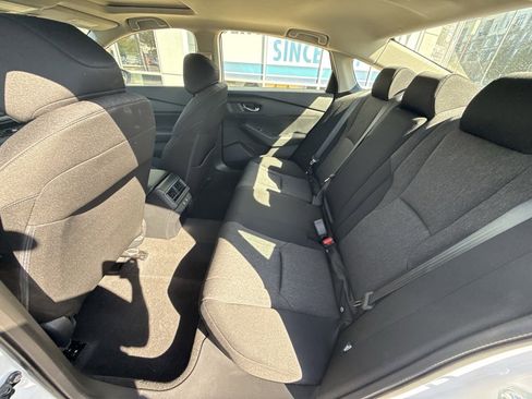 Used 2025 Honda Accord SE image 29