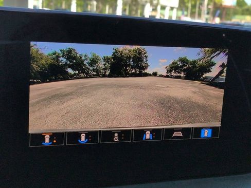 Used 2026 Buick Encore GX Avenir w/ Avenir Technology Package FWD image 19