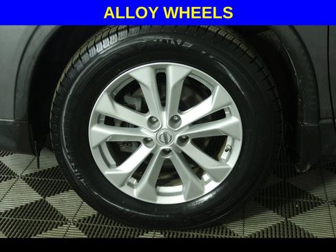 Used 2015 Nissan Rogue SV w/ SV Premium Package AWD/4WD image 4