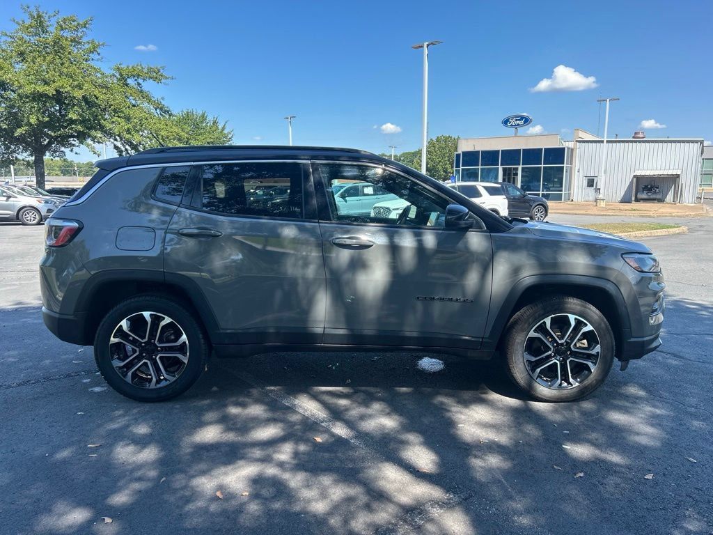 Used 2023 Jeep Compass Limited AWD/4WD image 8