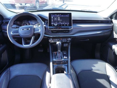 Used 2022 Jeep Compass Trailhawk image 11