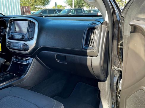 Used 2016 GMC Canyon SLE w/ SLE Convenience Package image 16
