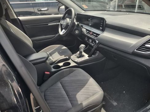 Used 2024 Kia Seltos LX AWD/4WD image 7