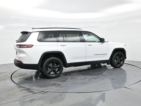 New 2025 Jeep Grand Cherokee L Laredo image 64