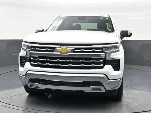 Used 2023 Chevrolet Silverado 1500 LTZ RWD image 8