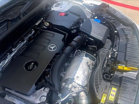 Used 2020 Mercedes-Benz GLB 250 image 44