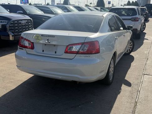 Used 2009 Mitsubishi Galant ES FWD image 5