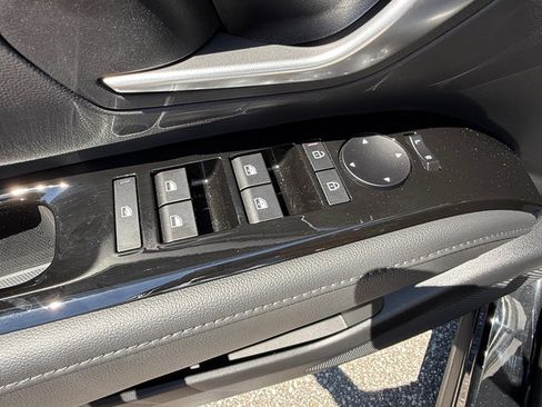 Used 2025 Hyundai Santa Cruz Limited AWD/4WD image 15