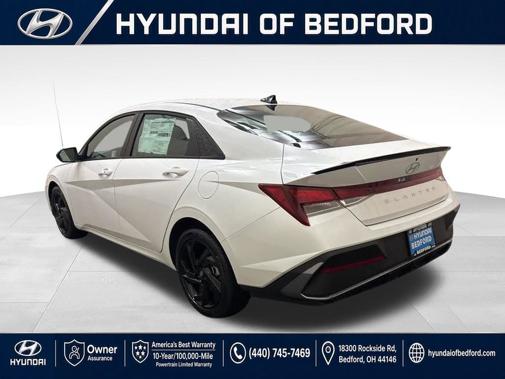 Used 2026 Hyundai Elantra Sport FWD image 9