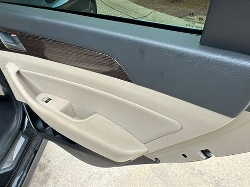 Used 2019 Hyundai Sonata Limited image 21