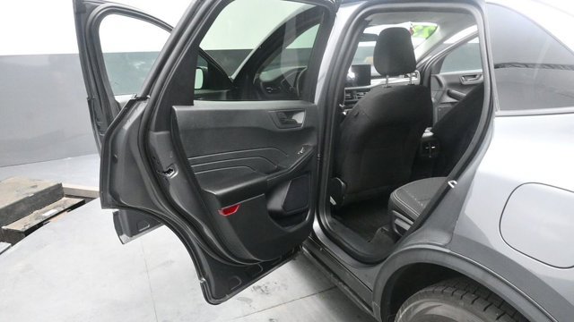 Used 2023 Ford Escape Active w/ Tech Pack #1 AWD/4WD image 24