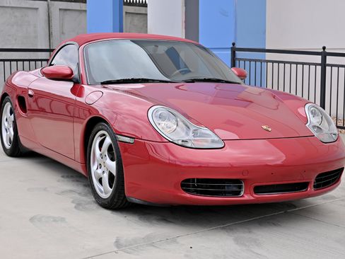 Used 2002 Porsche Boxster S RWD image 14