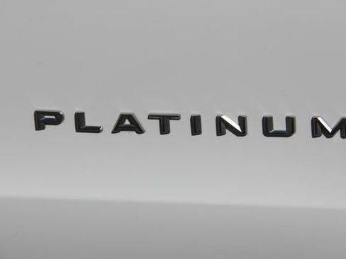 Used 2025 Ford Expedition Max Platinum AWD/4WD image 10
