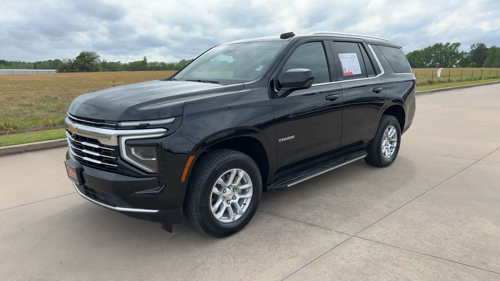 Used 2025 Chevrolet Tahoe LT AWD/4WD image 5