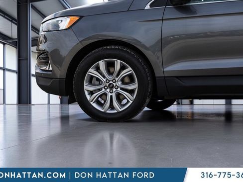 Certified 2024 Ford Edge Titanium AWD/4WD image 28