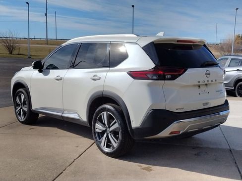 Used 2023 Nissan Rogue Platinum w/ Platinum Premium Package image 19