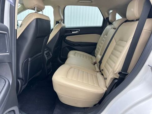 Used 2022 Ford Edge SEL w/ Convenience Package image 13
