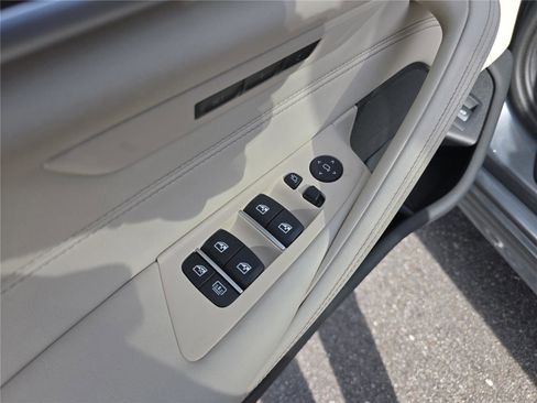 Certified 2023 BMW 540i xDrive w/ Executive Package image 19