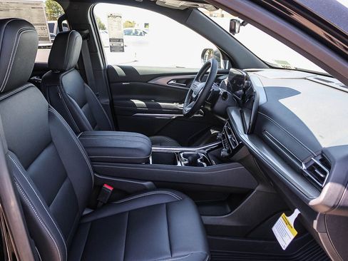 New 2026 Chevrolet Traverse LT w/ Midnight/Sport Edition image 17