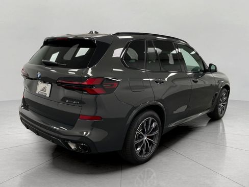 New 2026 BMW X5 xDrive40i w/ M Sport Package AWD/4WD image 3