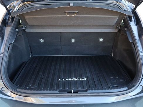 Used 2021 Toyota Corolla XSE image 11