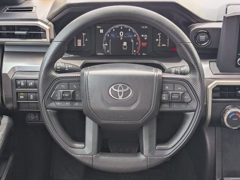 Used 2025 Toyota Tacoma SR5 AWD/4WD image 20