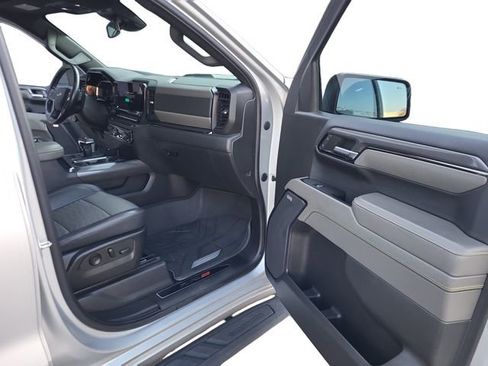 Used 2022 Chevrolet Silverado 1500 ZR2 image 25