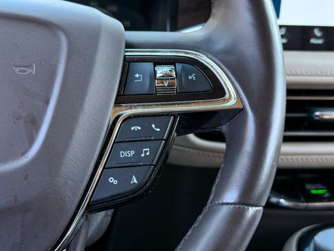 Used 2023 Lincoln Nautilus Reserve w/ Equipment Group 202A image 36