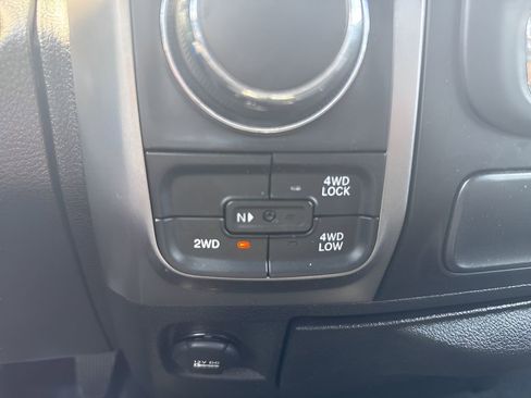 Used 2022 RAM 1500 Classic Warlock w/ Electronics Group AWD/4WD image 19