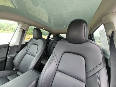 Used 2023 Tesla Model Y Long Range AWD/4WD image 16