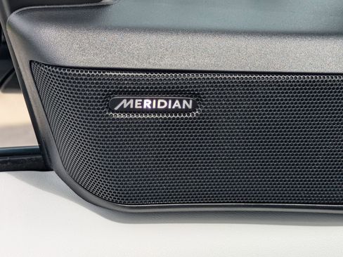 New 2025 Land Rover Range Rover Sport SE image 22