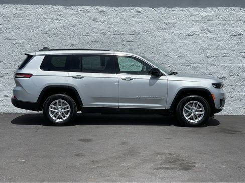 New 2025 Jeep Grand Cherokee L Laredo w/ Luxury Tech Group I image 5