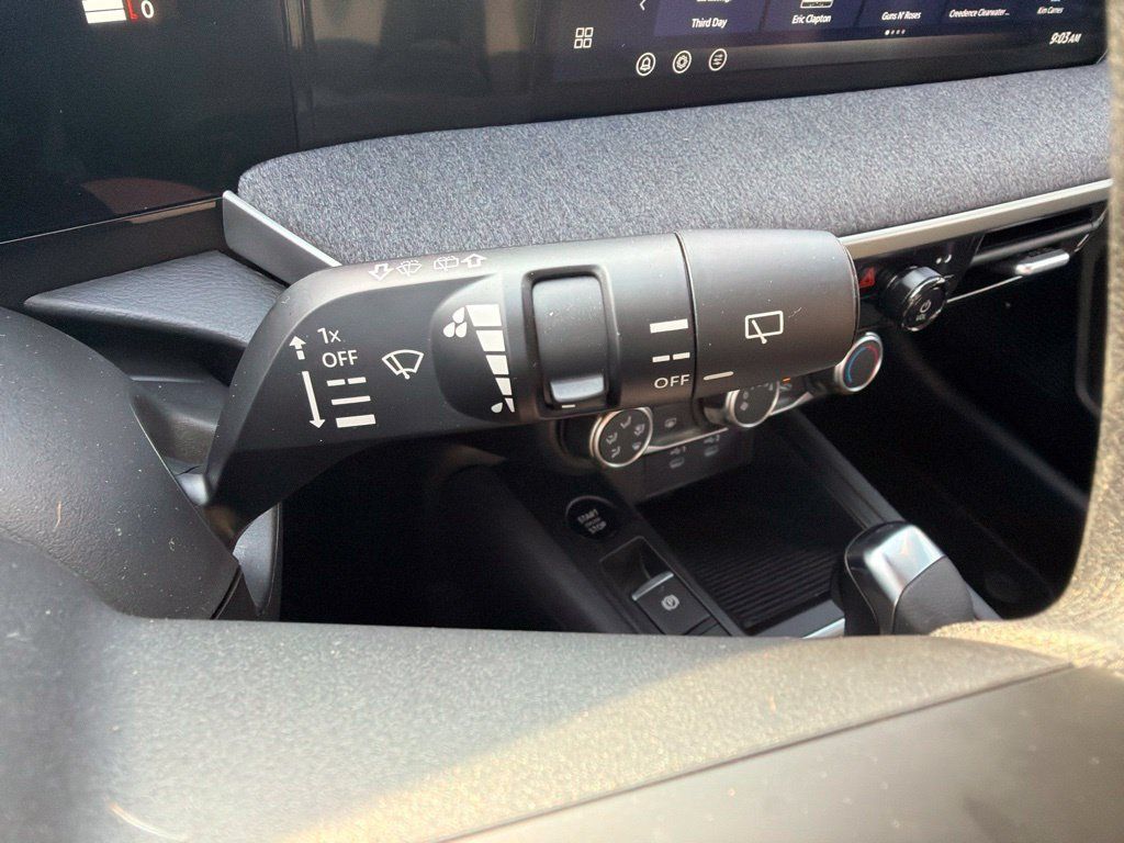 Used 2026 Nissan Kicks S FWD image 28