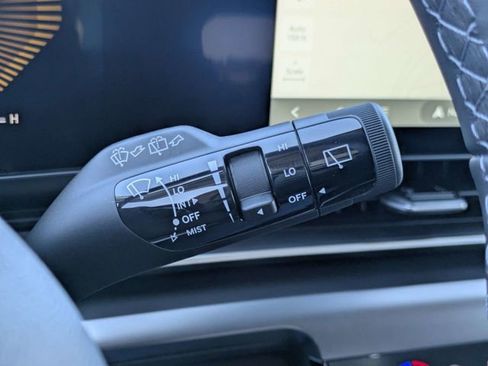 New 2026 Kia Carnival LXS FWD image 30