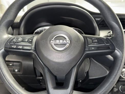 Used 2023 Nissan Kicks S FWD image 10