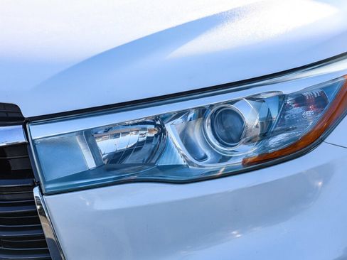 Used 2015 Toyota Highlander XLE image 25