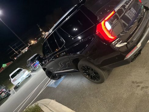 Used 2025 GMC Yukon Denali w/ Denali Reserve Package image 23