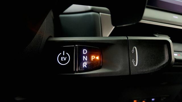Used 2024 Kia EV9 Light Long Range RWD image 68