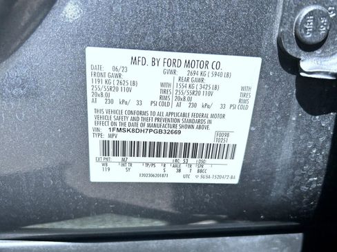 Used 2023 Ford Explorer XLT w/ Equipment Group 202A AWD/4WD image 26