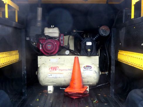 Used 2014 Ford F350 XL image 19