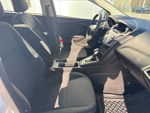 Used 2015 Ford Focus S image 27