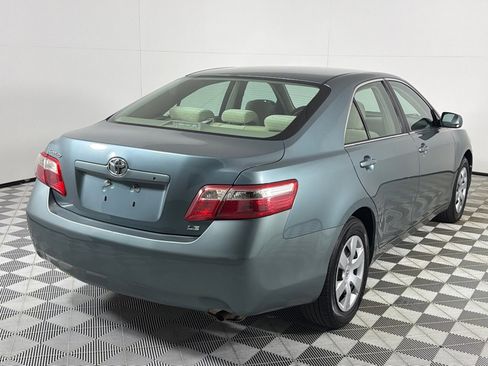 Used 2009 Toyota Camry LE image 5