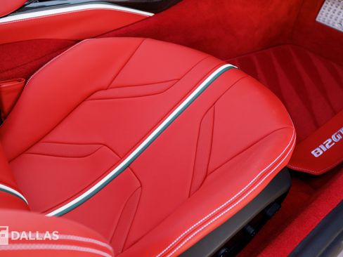 Used 2022 Ferrari 812 GTS RWD image 35